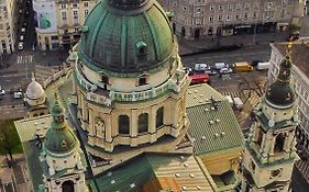 Seasons Rooms Central Budapest